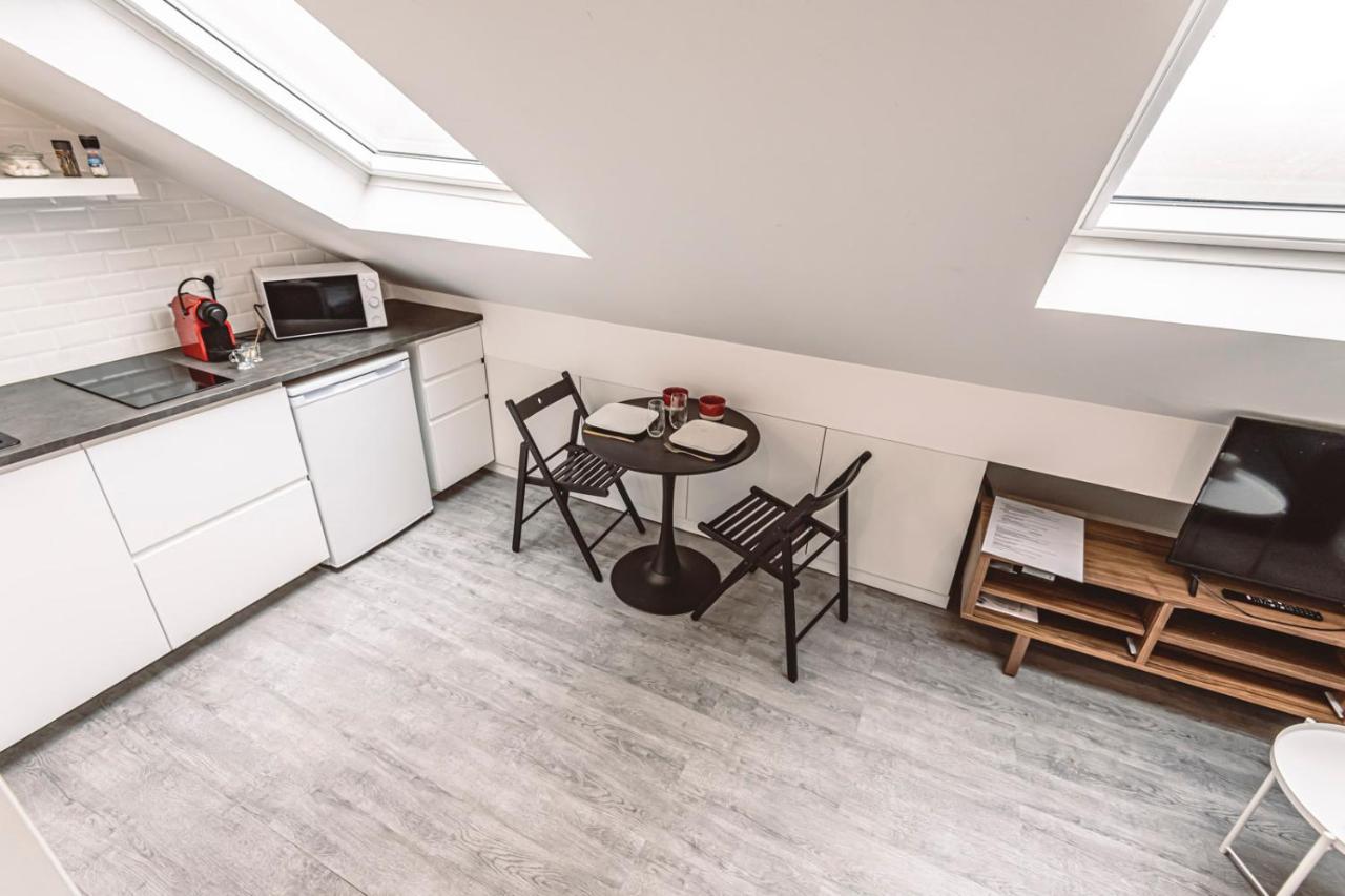 Le Coquet Logement Climatise Face A La Cathedrale - 3G Reims Eksteriør billede