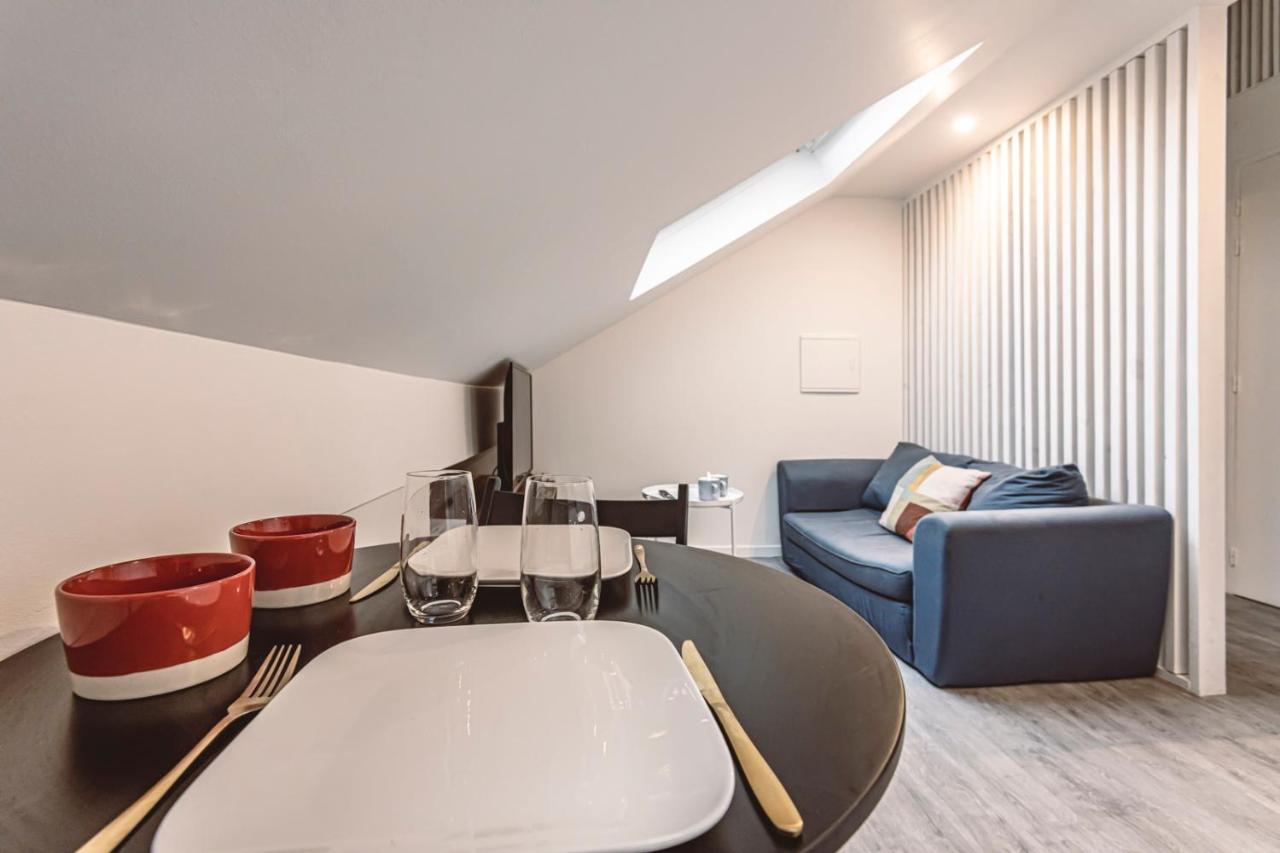 Le Coquet Logement Climatise Face A La Cathedrale - 3G Reims Eksteriør billede